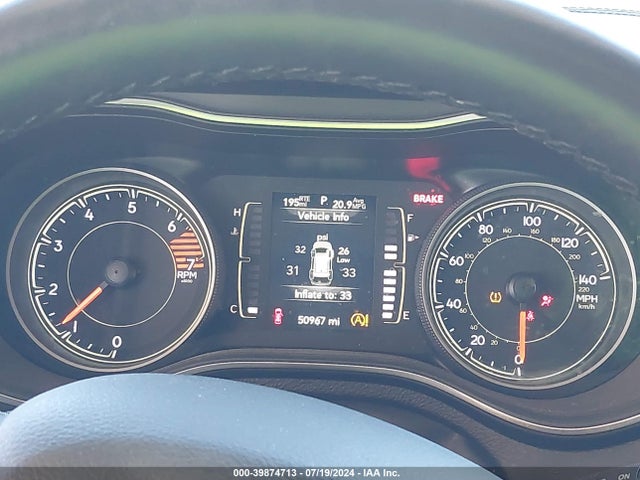 1C4PJLLB9MD173475 Jeep Cherokee Altitude Fwd