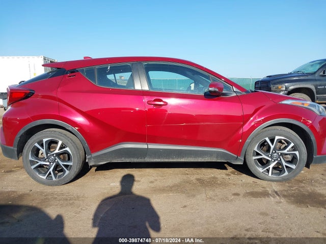 39874748 :رقم المزاد ، NMTKHMBX0JR054642 vin ، 2018 Toyota C-hr Xle مزاد بيع