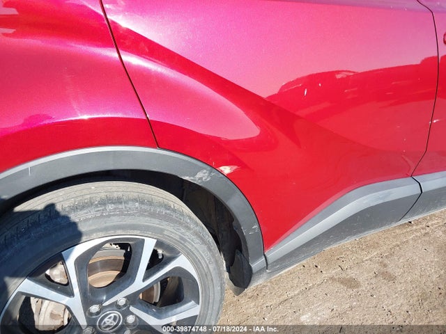 39874748 :رقم المزاد ، NMTKHMBX0JR054642 vin ، 2018 Toyota C-hr Xle مزاد بيع
