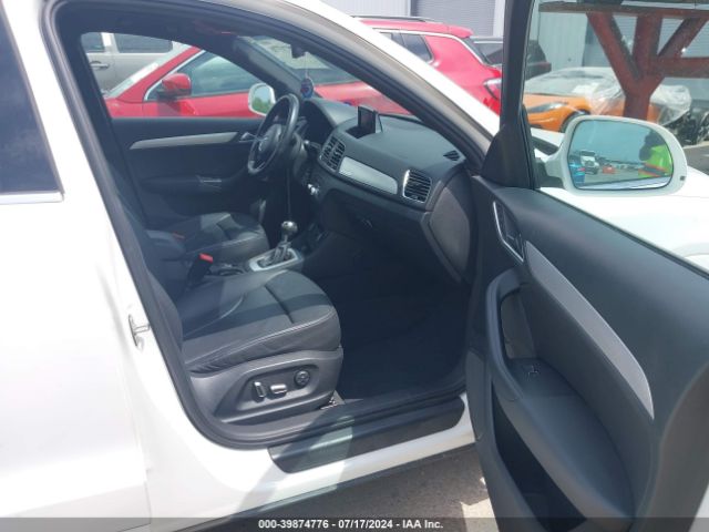WA1EFCFS1GR024886 Audi Q3 2.0t Premium Plus