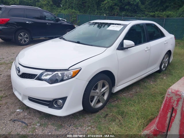 Toyota CAMRY SE 2014 4T1BF1FK0EU800816 Image 2