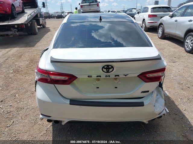Toyota CAMRY XSE 2018 4T1B61HK0JU147122 Image 17