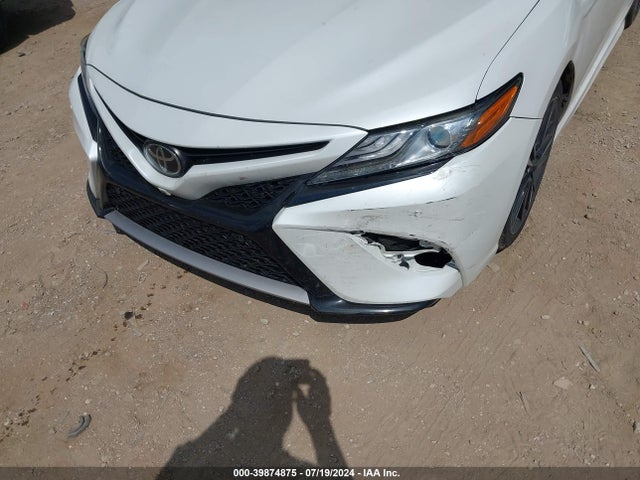 Toyota CAMRY XSE 2018 4T1B61HK0JU147122 Image 19