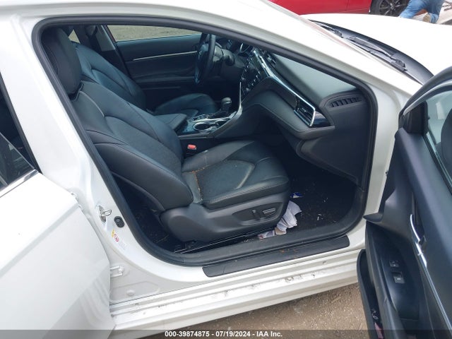 Toyota CAMRY XSE 2018 4T1B61HK0JU147122 Image 5