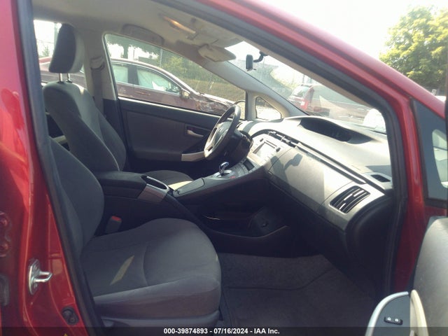 Toyota Prius Three 2015 JTDKN3DU9F0408451 Image 5