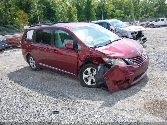 Toyota Sienna Le 8 Passenger 2017 5TDKZ3DC9HS850724 главное изображение