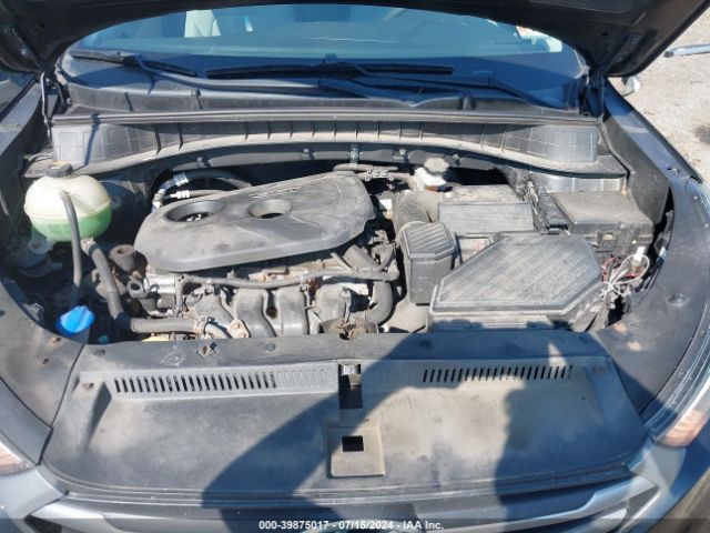 KM8J33A49HU381376 Hyundai TUCSON SE