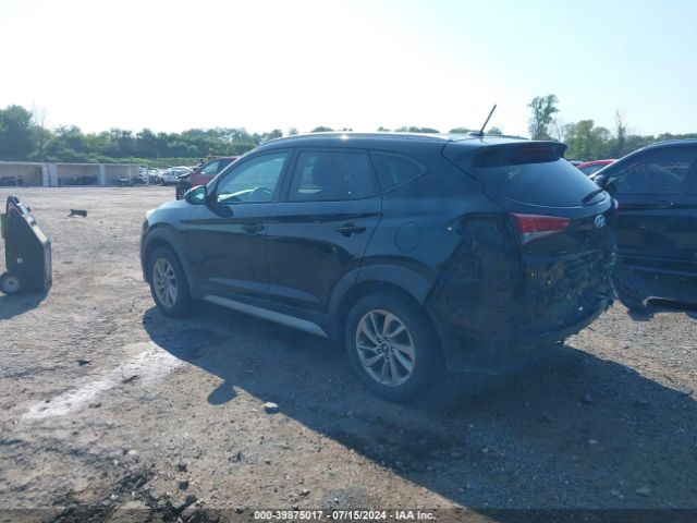 KM8J33A49HU381376 Hyundai TUCSON SE