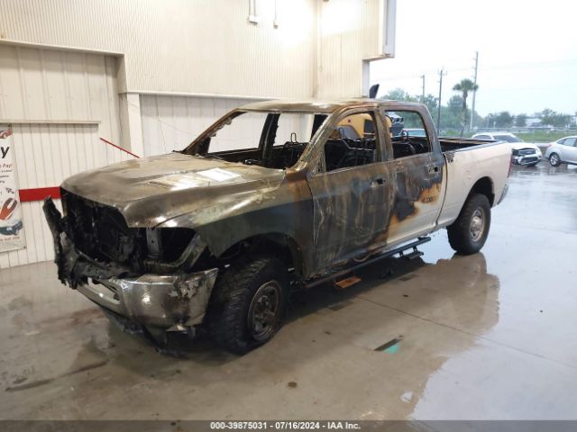 3C6TR5CT0JG363893 RAM 2500 Tradesman  4x4 6'4 Box