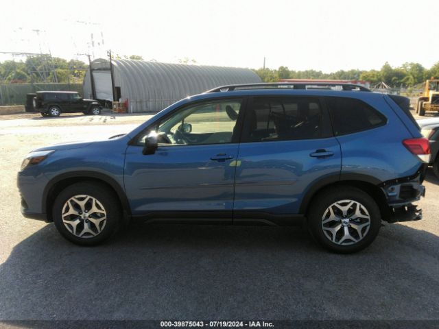 JF2SKACC8R8515231 Subaru Forester Premium
