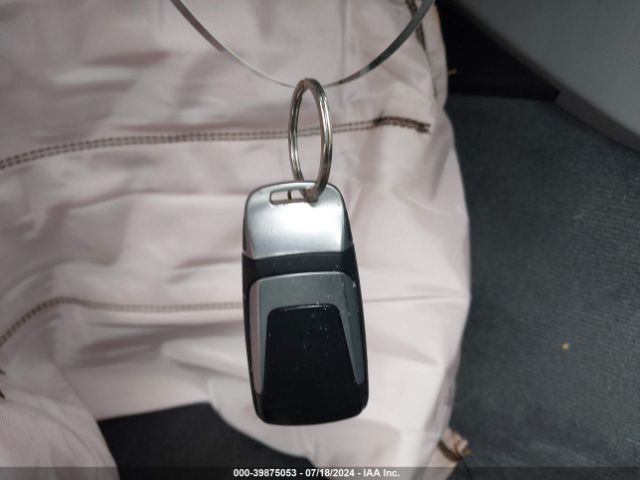 WAUBNDF58JA107696 Audi A5 2.0t Premium