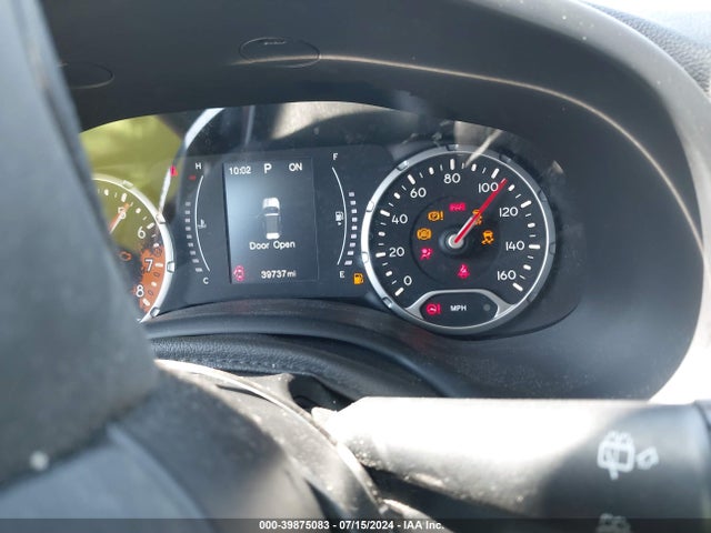 ZACCJBBB5JPH16523 Jeep Renegade Latitude 4x4