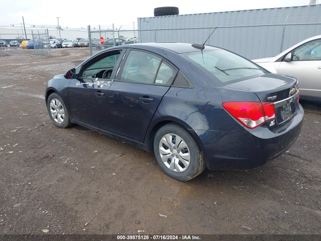 Chevrolet Cruze Ls Auto 2015 1G1PA5SG1F7182433 Image 3