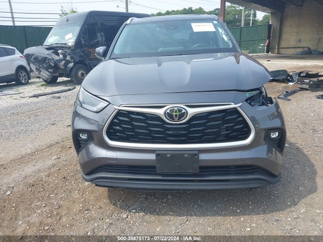 Toyota Highlander Xle 2022 5TDGZRBHXNS169023 Image 13