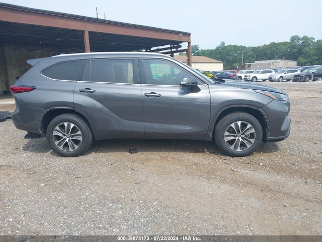 Toyota Highlander Xle 2022 5TDGZRBHXNS169023 Image 14