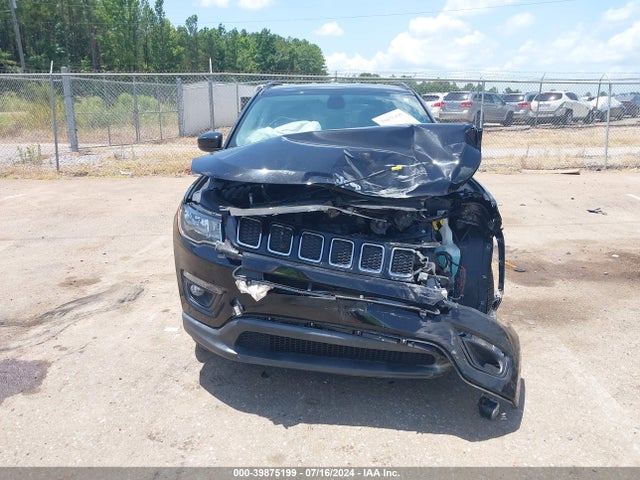3C4NJCBB0KT692978 Jeep Compass Latitude Fwd