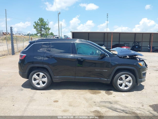 3C4NJCBB0KT692978 Jeep Compass Latitude Fwd