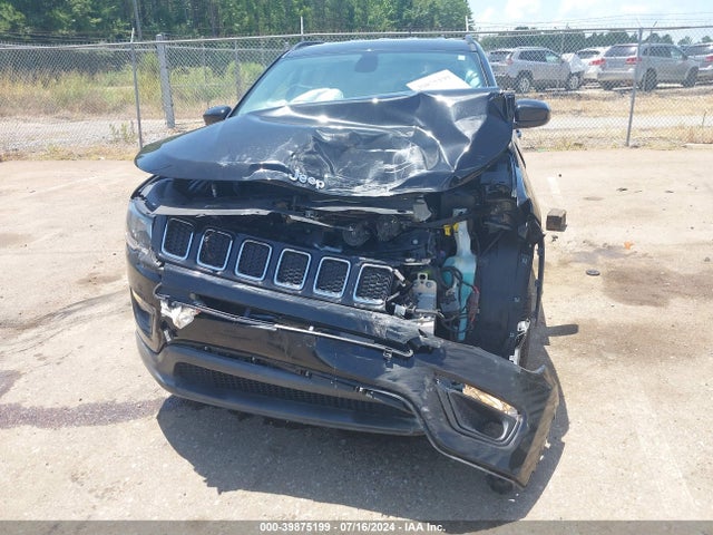 3C4NJCBB0KT692978 Jeep Compass Latitude Fwd