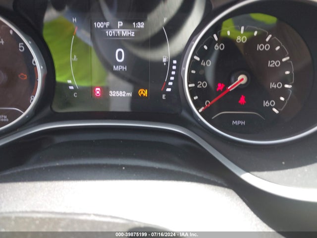 3C4NJCBB0KT692978 Jeep Compass Latitude Fwd