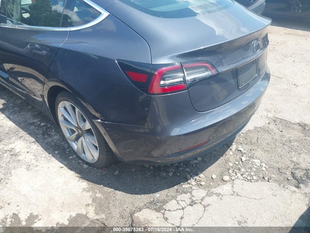 2019 TESLA MODEL 3 5YJ3E1EA1KF300768 Photo 5