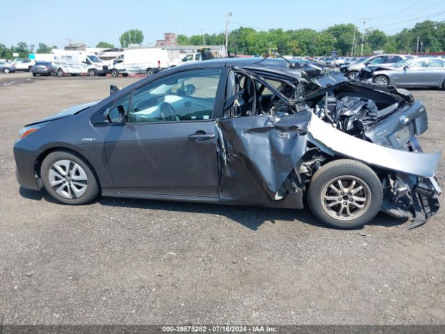JTDKARFU7H3531484 Toyota Prius Four