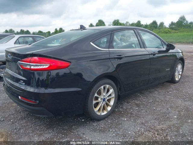 3FA6P0LU1KR212631 Ford Fusion Hybrid Se