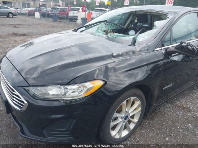 3FA6P0LU1KR212631 Ford Fusion Hybrid Se