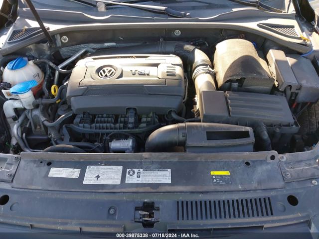 1VWAT7A3XFC042127 Volkswagen Passat 1.8t S