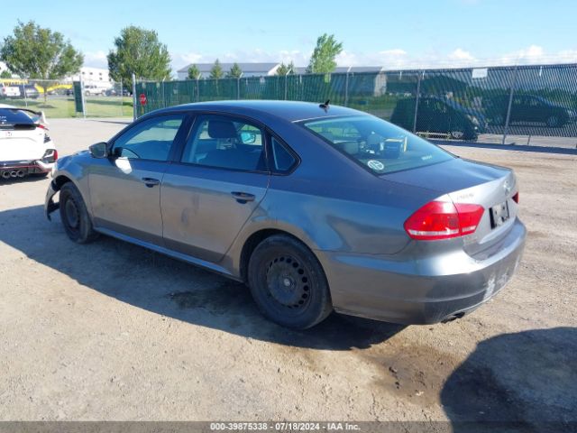 1VWAT7A3XFC042127 Volkswagen Passat 1.8t S