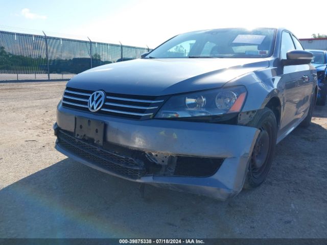 1VWAT7A3XFC042127 Volkswagen Passat 1.8t S