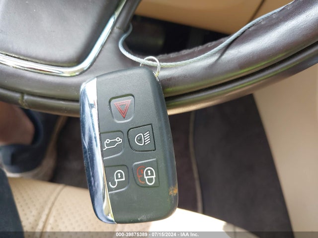 2011 JAGUAR XJ SAJWA1CB7BLV21942 Photo 10