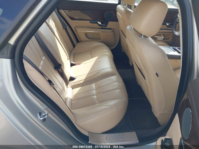 2011 JAGUAR XJ SAJWA1CB7BLV21942 Photo 7