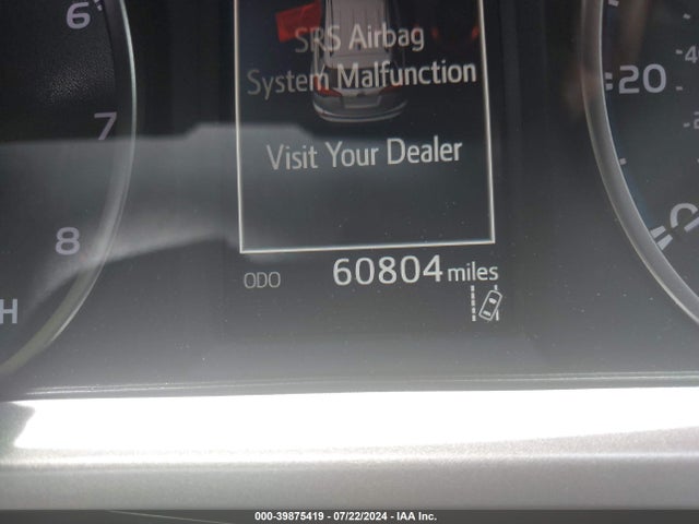 Toyota RAV4 LE 2018 2T3ZFREV6JW516780 Image 16