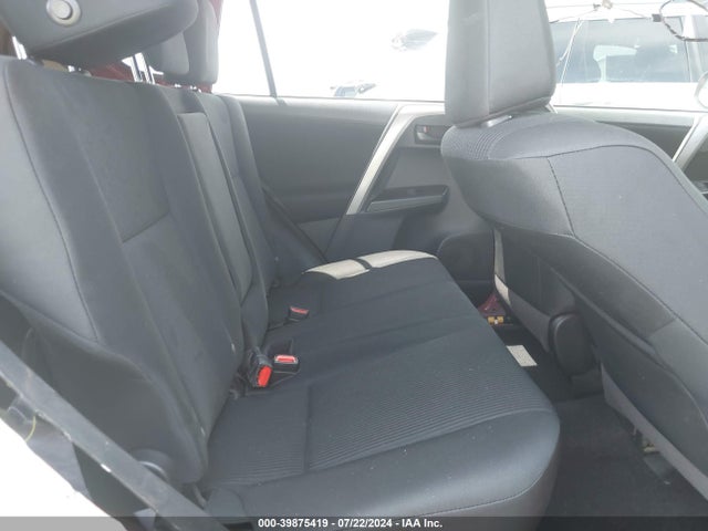 Toyota RAV4 LE 2018 2T3ZFREV6JW516780 Image 8