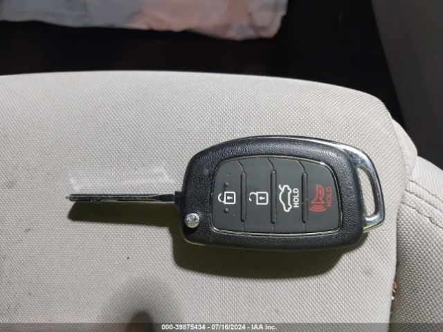 5NPE24AF2FH085574 Hyundai SONATA SE