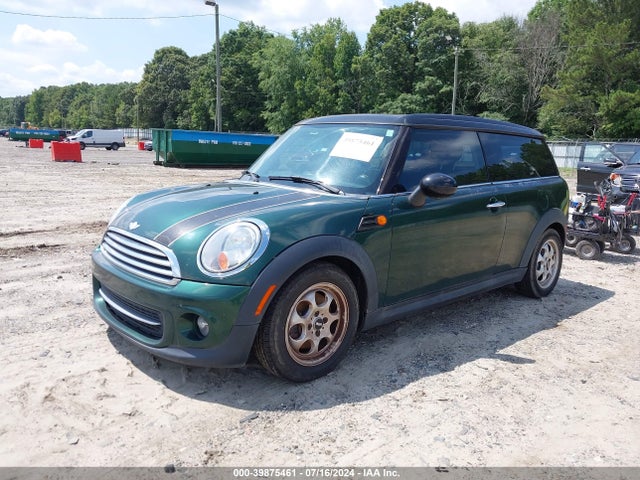 2013 MINI CLUBMAN WMWZF3C58DT489800 Photo 1