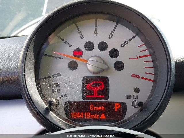 2013 MINI CLUBMAN WMWZF3C58DT489800 Photo 6