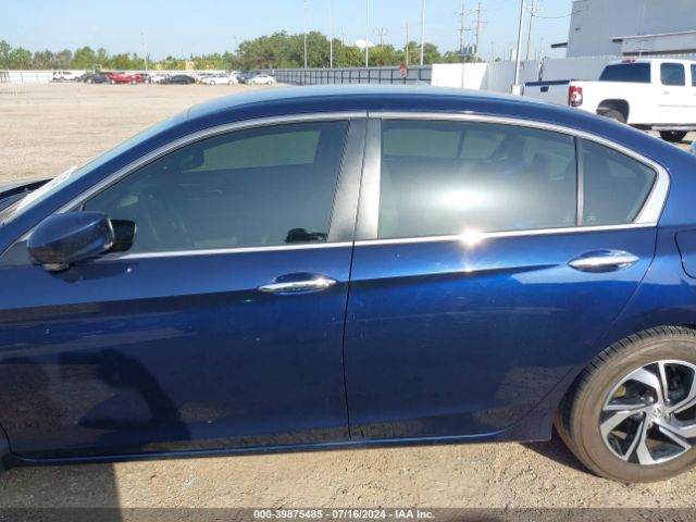 1HGCR2F34HA047085 Honda ACCORD LX