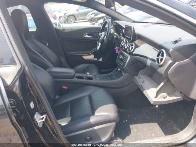WDDSJ4GBXEN117511 Mercedes-Benz CLA 250 4MATIC