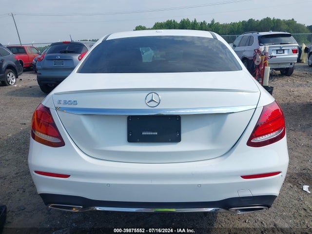 Mercedes-Benz E 300 2019 WDDZF4JB9KA505809 Image 17
