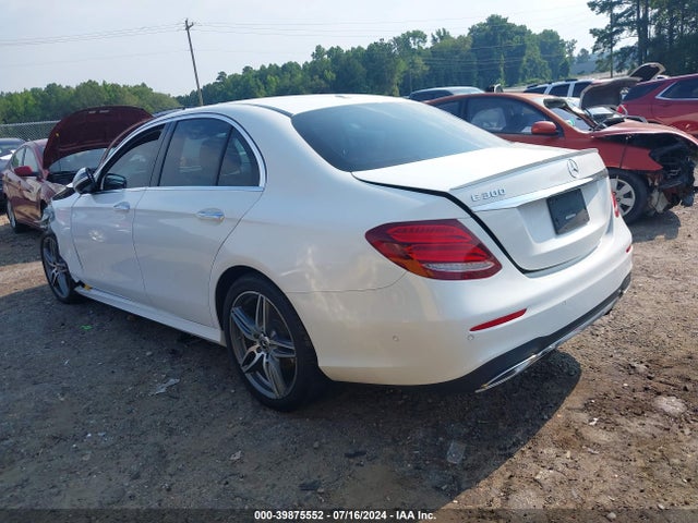 Mercedes-Benz E 300 2019 WDDZF4JB9KA505809 Image 3