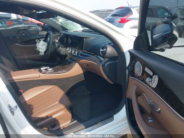 Mercedes-Benz E 300 2019 WDDZF4JB9KA505809 Image 5