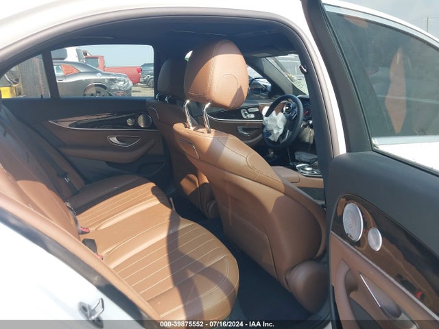Mercedes-Benz E 300 2019 WDDZF4JB9KA505809 Image 8