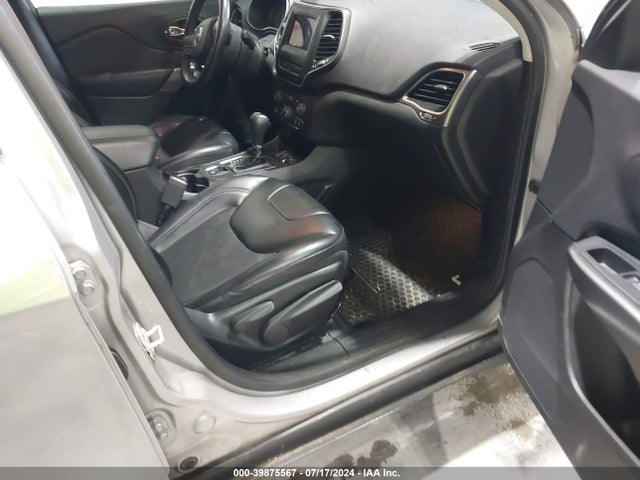 1C4PJLLB6KD129205 Jeep Cherokee Latitude Plus Fwd
