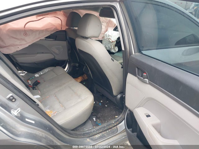 Hyundai ELANTRA SE 2017 KMHD74LF6HU154331 Image 8