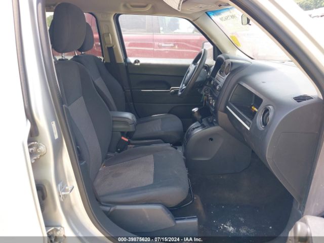1C4NJPBA2ED552911 Jeep Patriot Sport