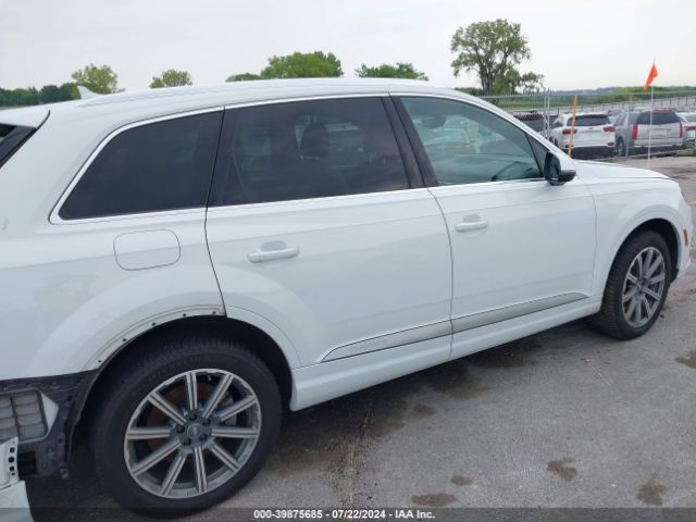 WA1LHAF76HD047094 Audi Q7 2.0t Premium