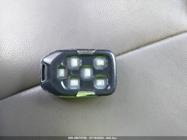 Chevrolet Suburban Lt 2018 1GNSCHKC7JR132005 Image 11
