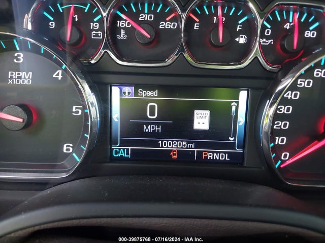Chevrolet Suburban Lt 2018 1GNSCHKC7JR132005 Image 15
