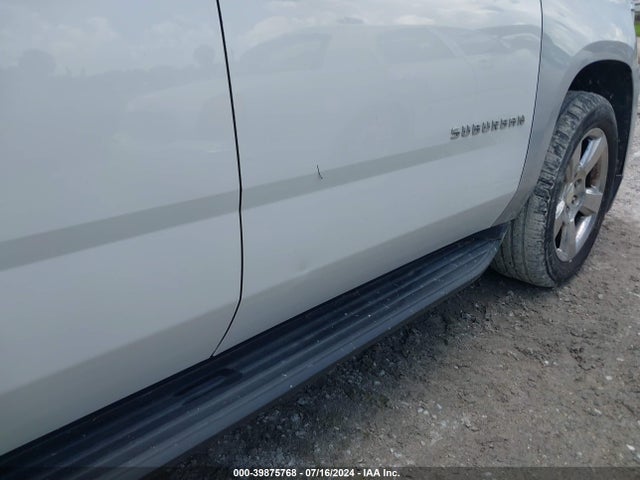 Chevrolet Suburban Lt 2018 1GNSCHKC7JR132005 Image 18